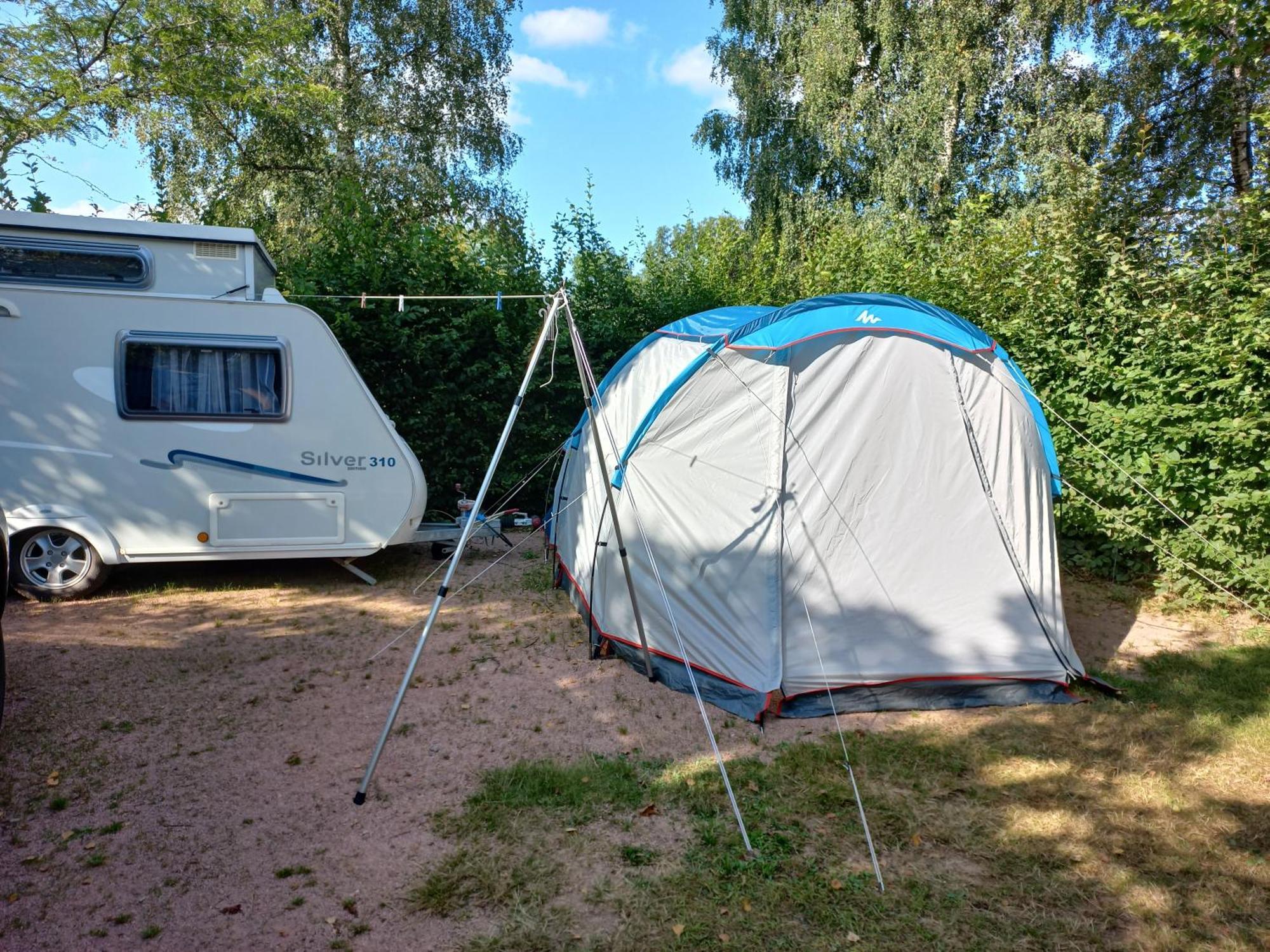 Camping Les Feuilles Chauffailles Exterior photo